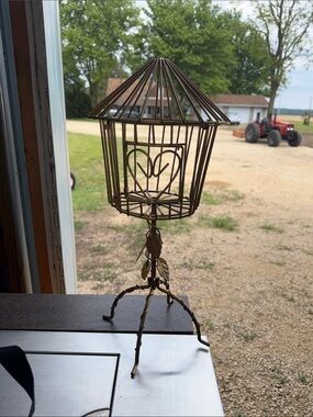 Vintage round metal Victorian style bird cage Gold Metal Leaves